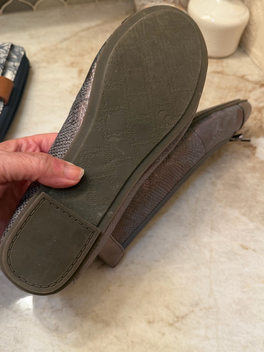 Vionic Minna Pewter snake print leather flats sz 7 - Picture 8 of 9